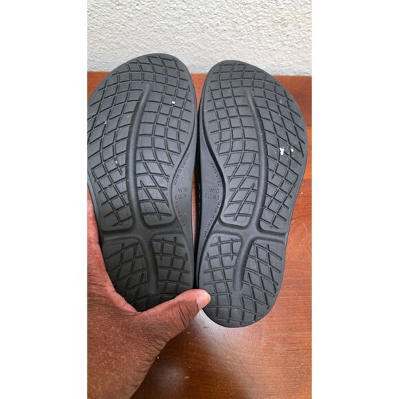 Oofos Women's Original Black Gradient Recovery Sandals Size 10 - Picture 7 of 8